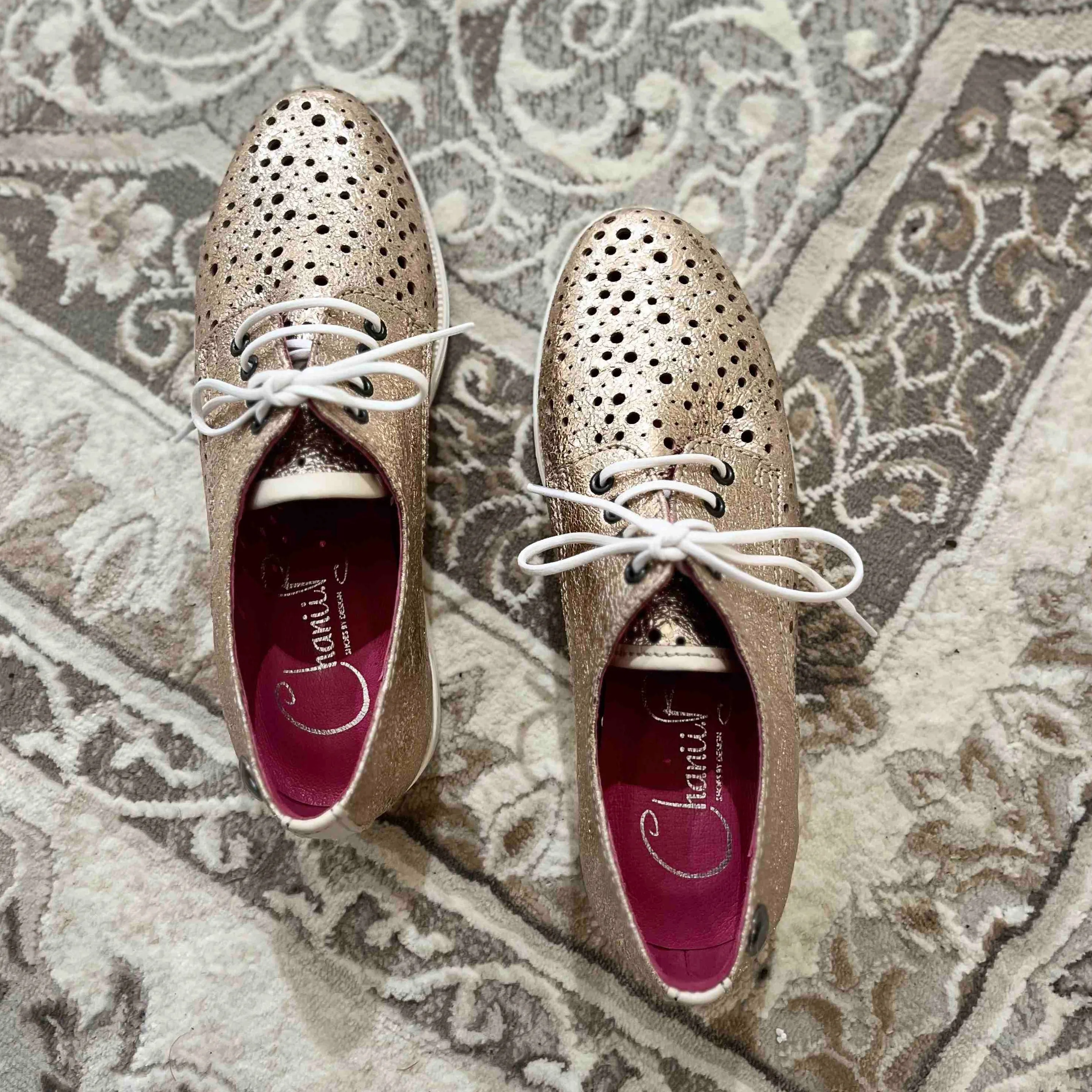 Cordon -Rose gold lace up shoe