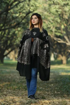 ELEGANT BLACK COLOUR EMBROIDERED SHAWL DEFINES FEMINISM AND ENHANCES SOPHISTICATION