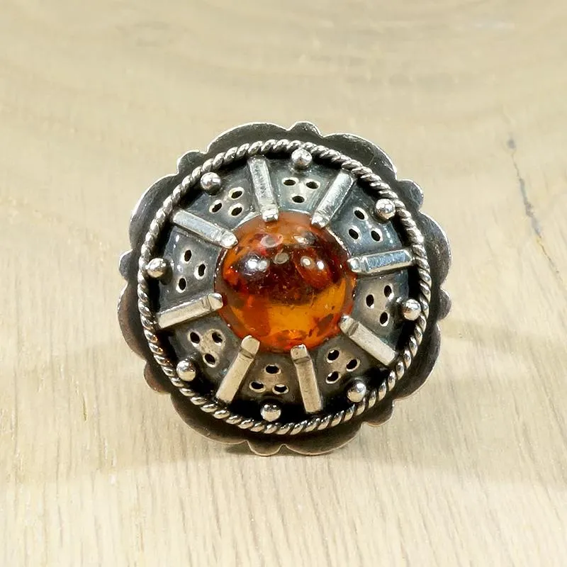 Fascinating Vintage Amber & Silver Ring