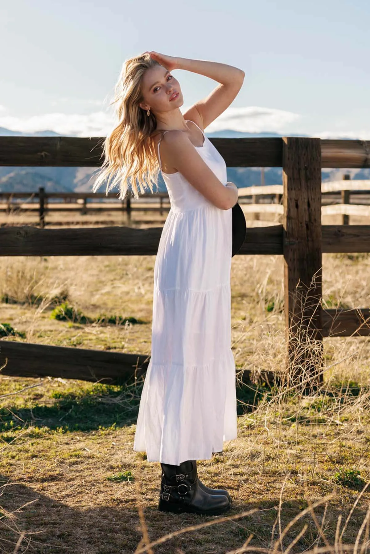 Flowy Tiered Sleeveless Maxi Linen Dress - White