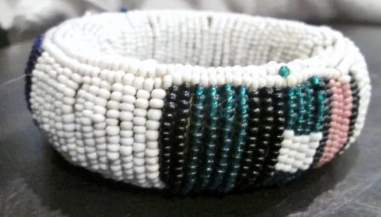 Handmade AFRICA Bead BRACELET Tribal Ethnic Cuff BEAD Bangle WHITE GREEN BLACK