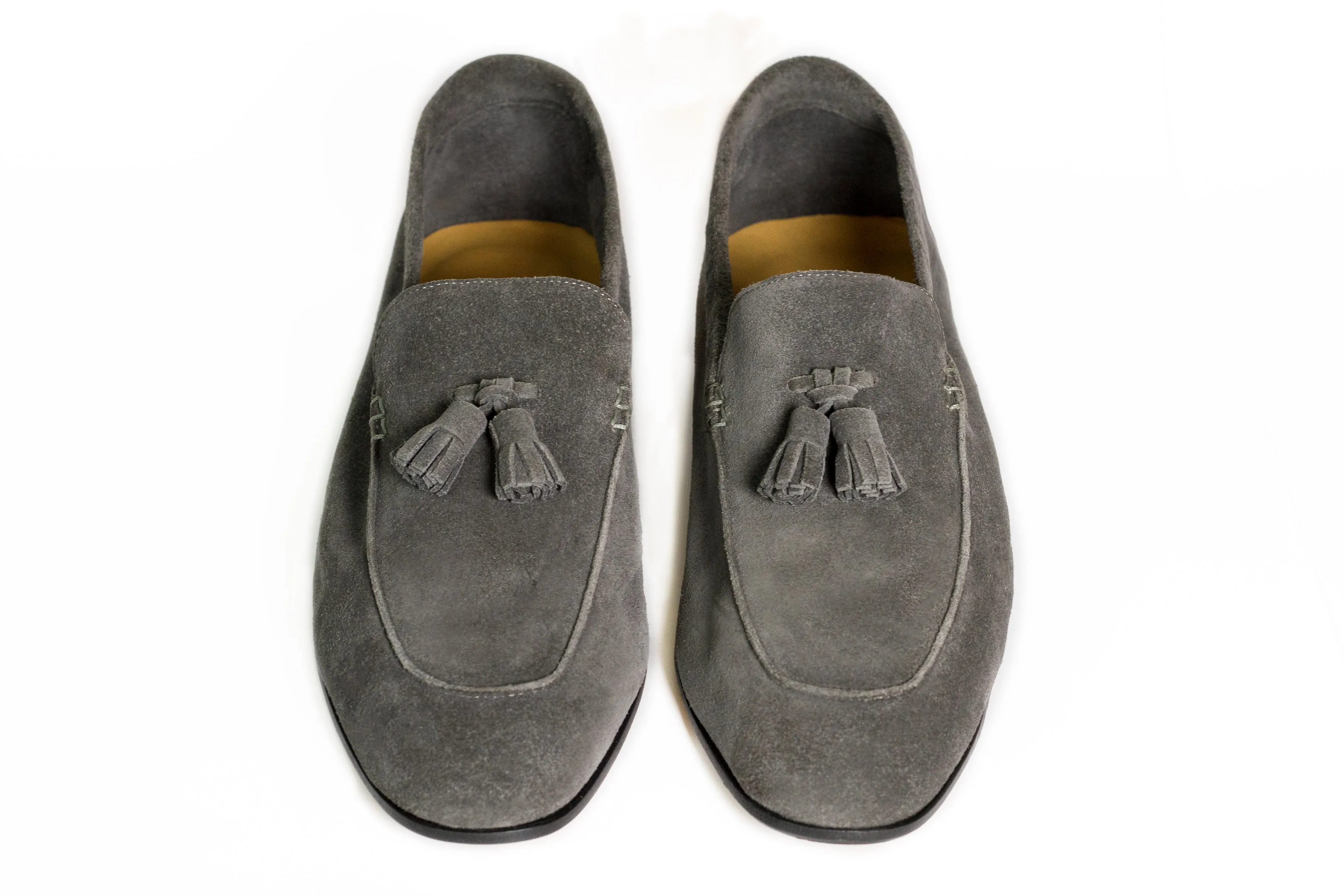 LOAFER UNLINED WITH TASSELS SUEDE LEATHER