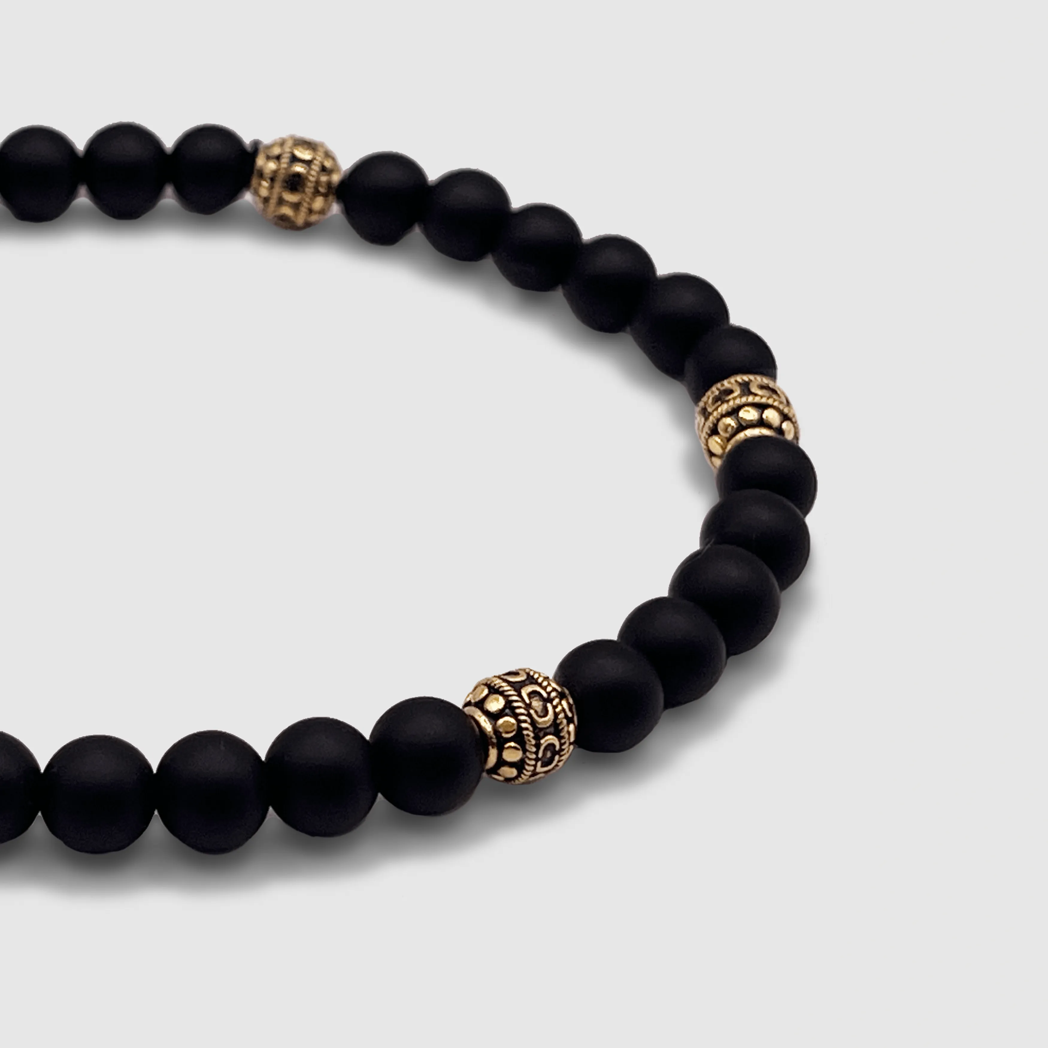 Matte Onyx Stone Bracelet (Gold)