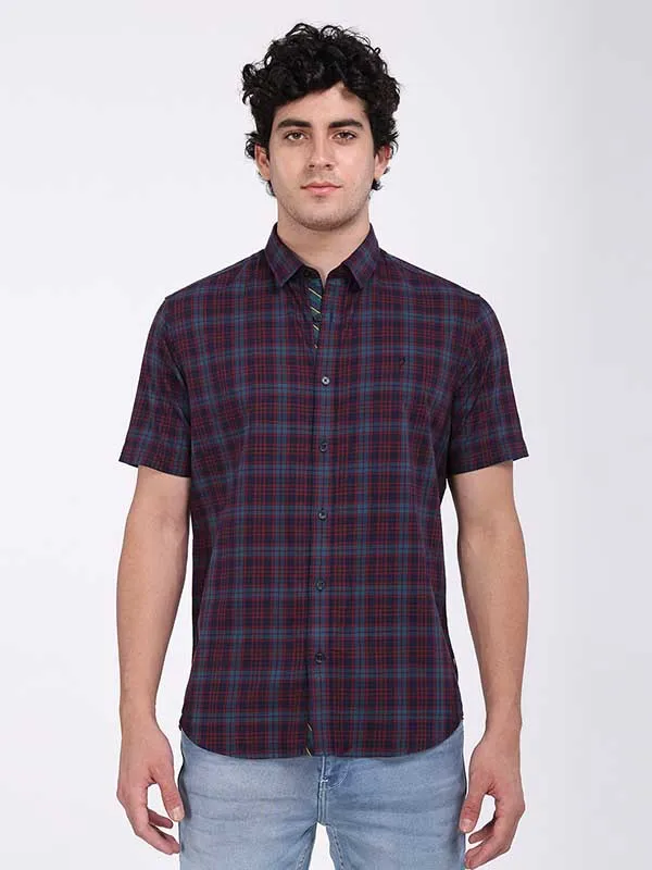 Men Checked Half Sleeve Cotton Shirt