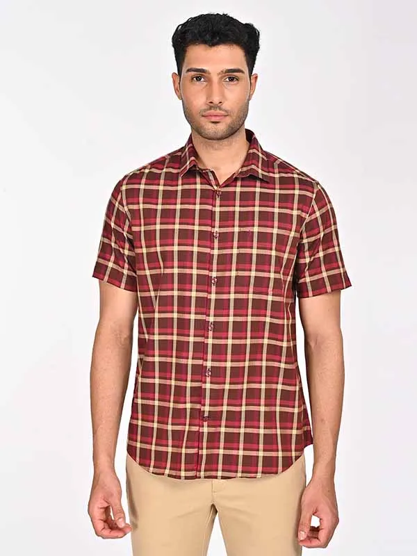 Men Checked Half Sleeve Cotton Shirt