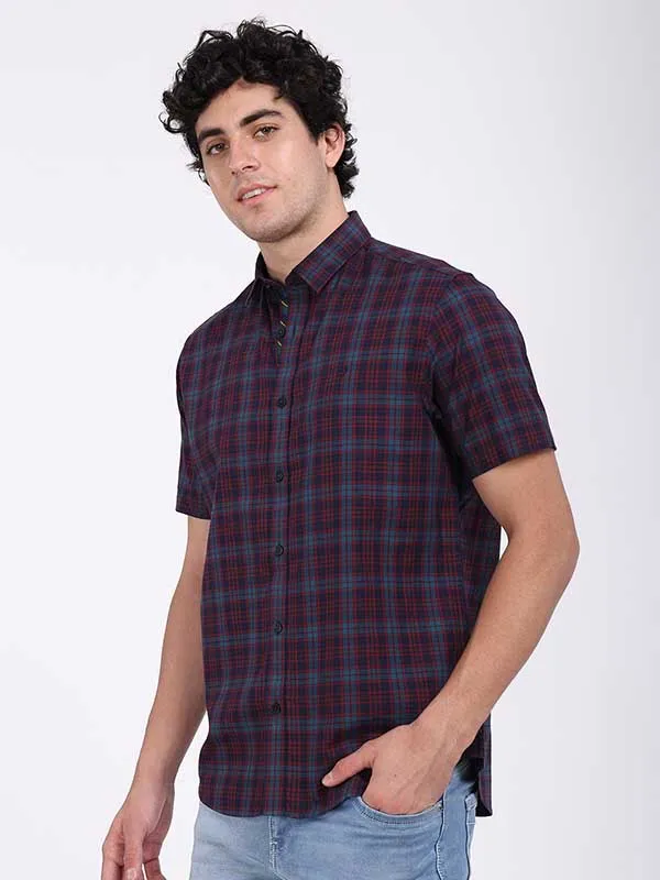 Men Checked Half Sleeve Cotton Shirt