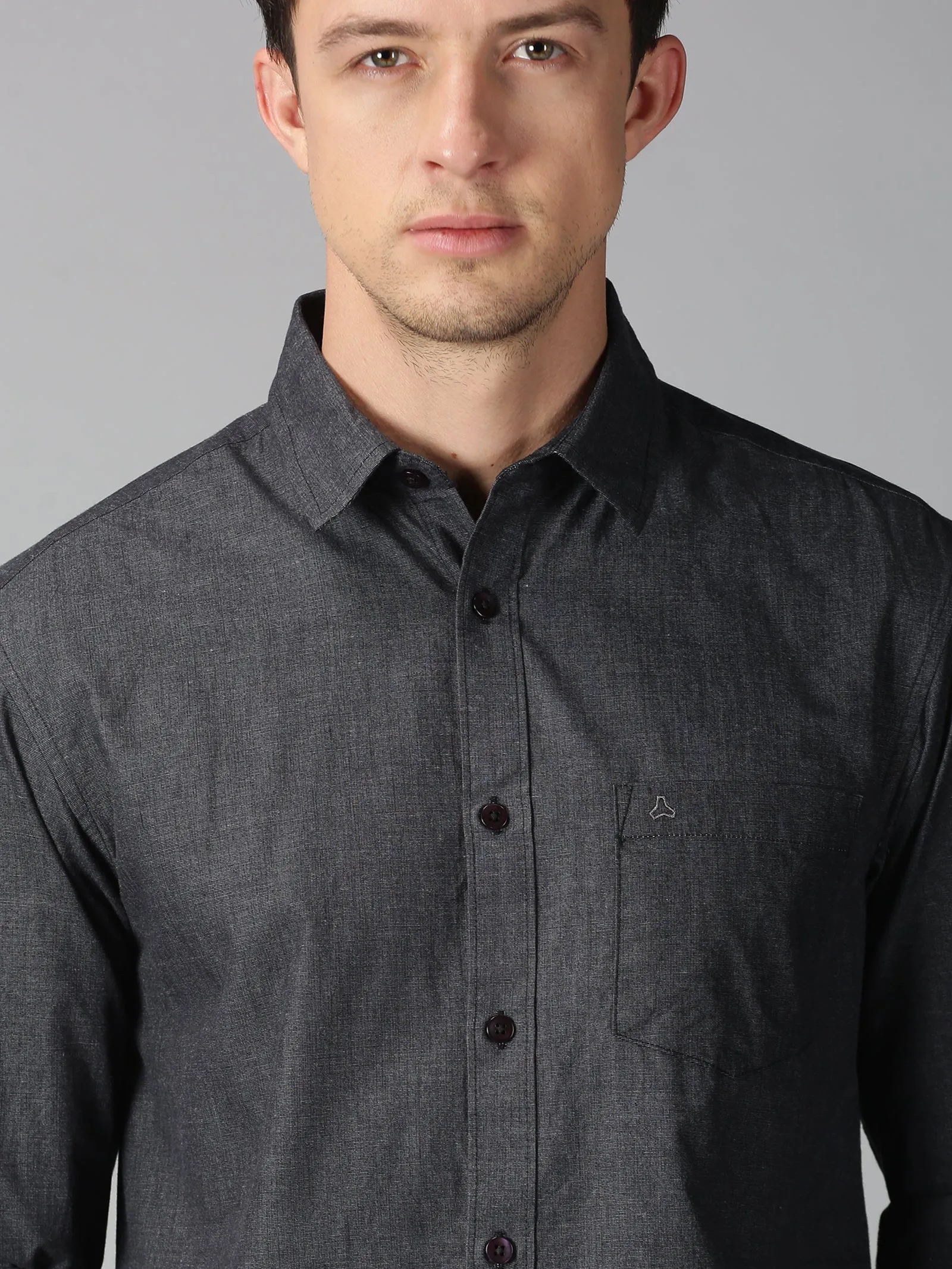 MEN'S BLACK SOLID SLIM FIT SHIRT