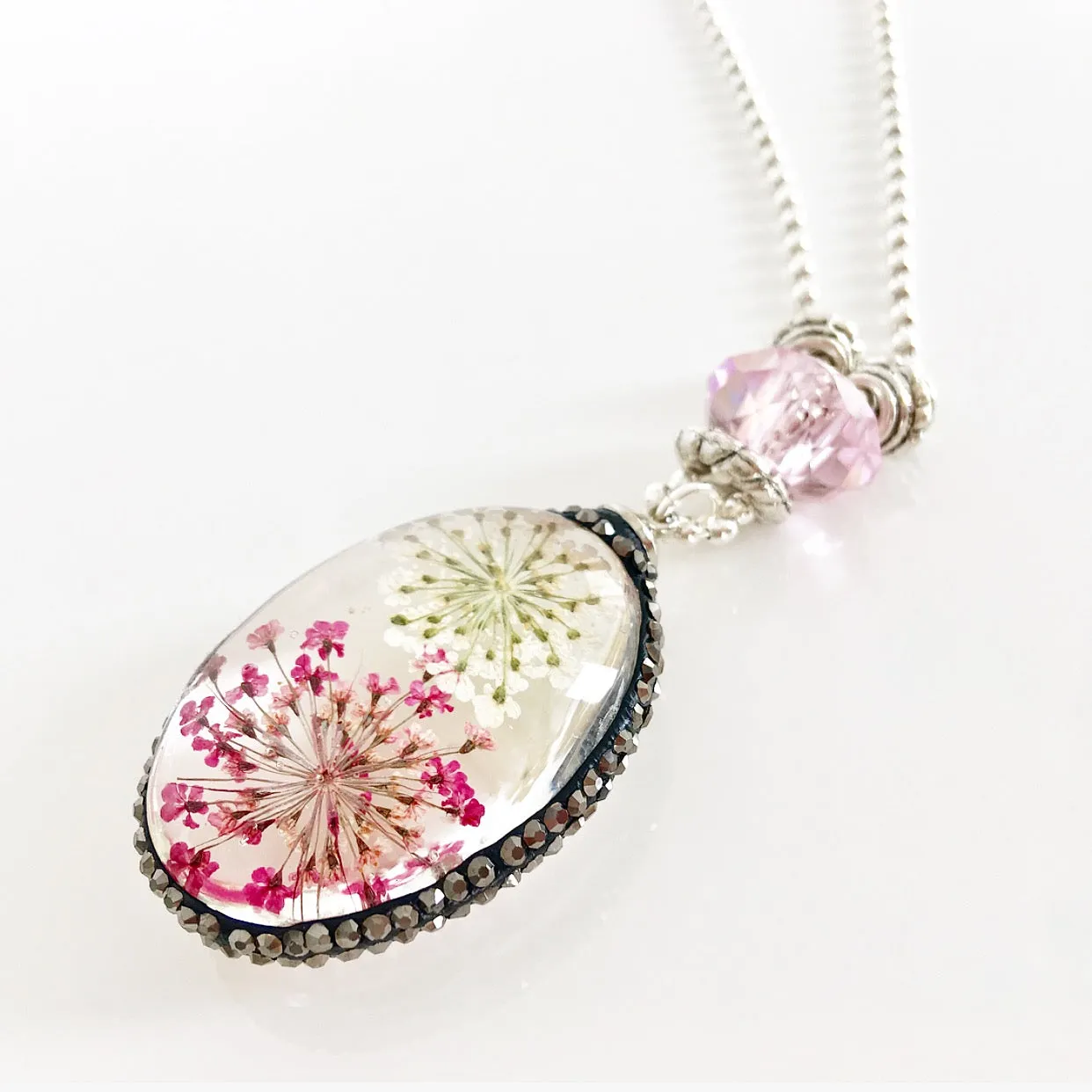 "Lost  Garden" Pendant Necklace (Pink)