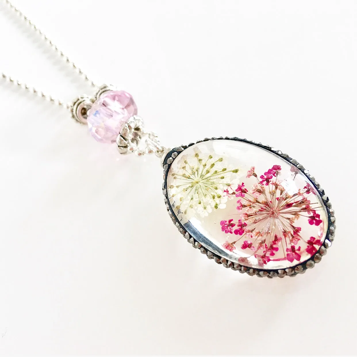 "Lost  Garden" Pendant Necklace (Pink)