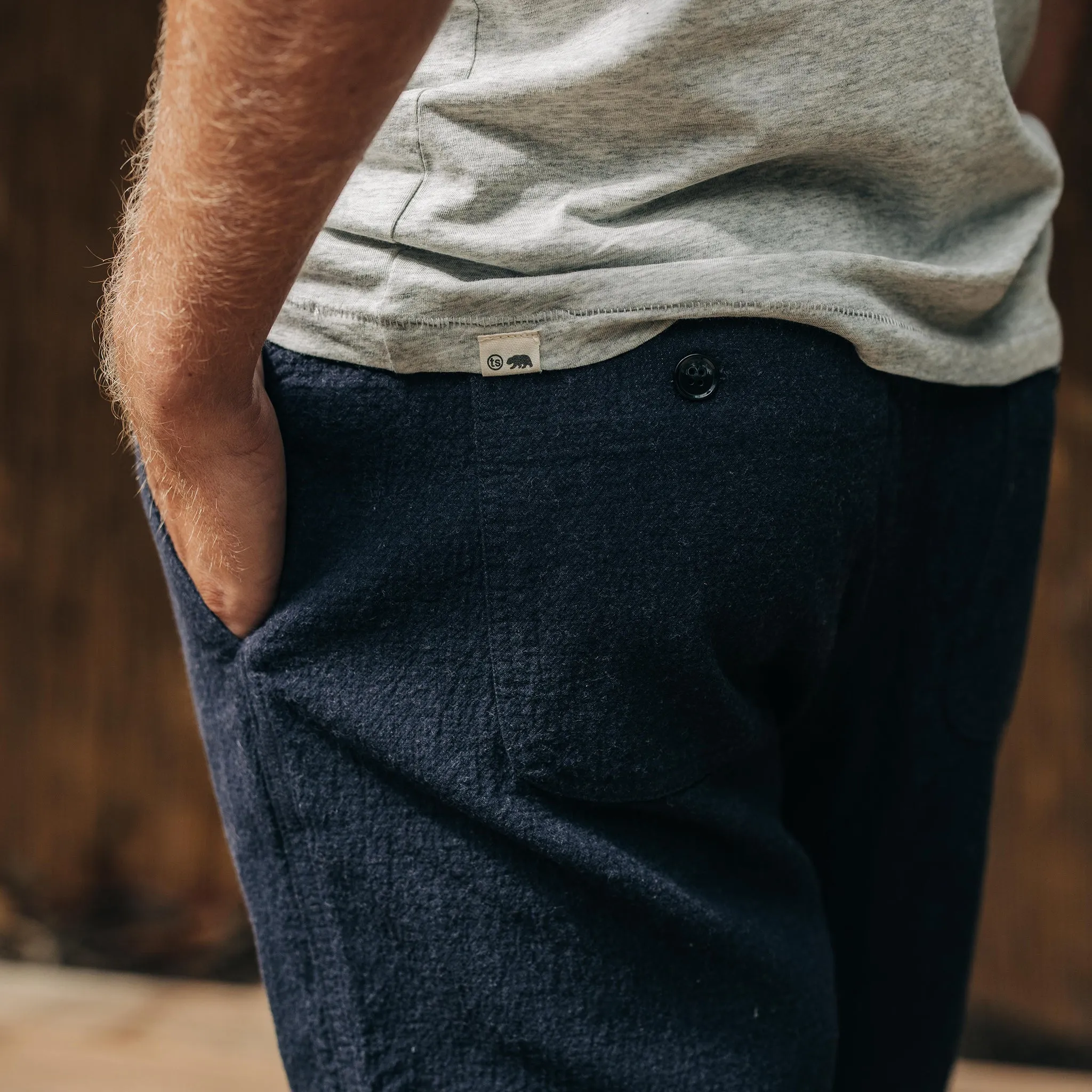 The Apres Pant in Charcoal Double Cloth